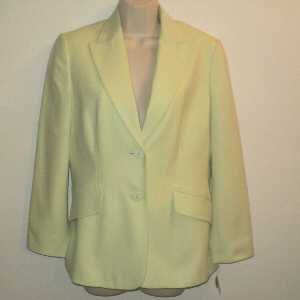 New Talbots Petites Blazer Size 6P Light Green Buttoned